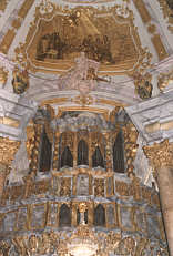 Rckansicht mit Orgel
