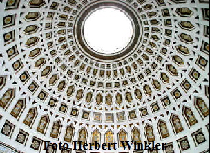 Licht -Kuppel der Befreiungshalle