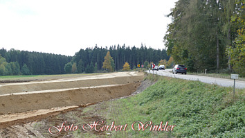 Ersatzstraße wird gebaut