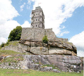 Turm auf Granitfels, Fotograf- Autor Herbert Winkler