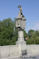 Bruckmandl auf Brcke - Foto Winkler