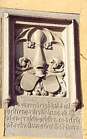 Wandrelief am Kirchturm